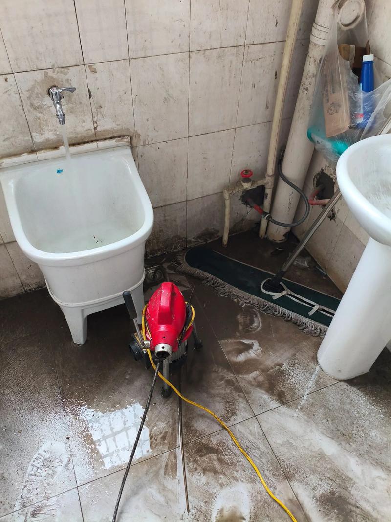 马桶堵塞如何快速解决？